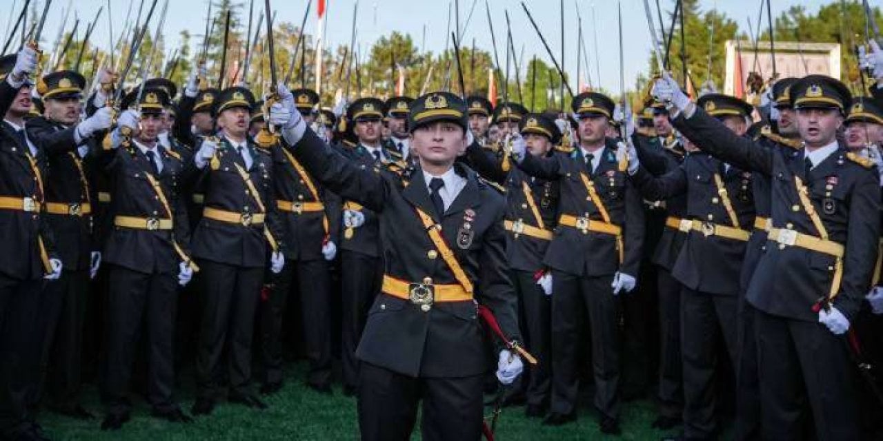 Teğmen Ebru’ya küfür etmişti. Şahıs hakkında yeni karar